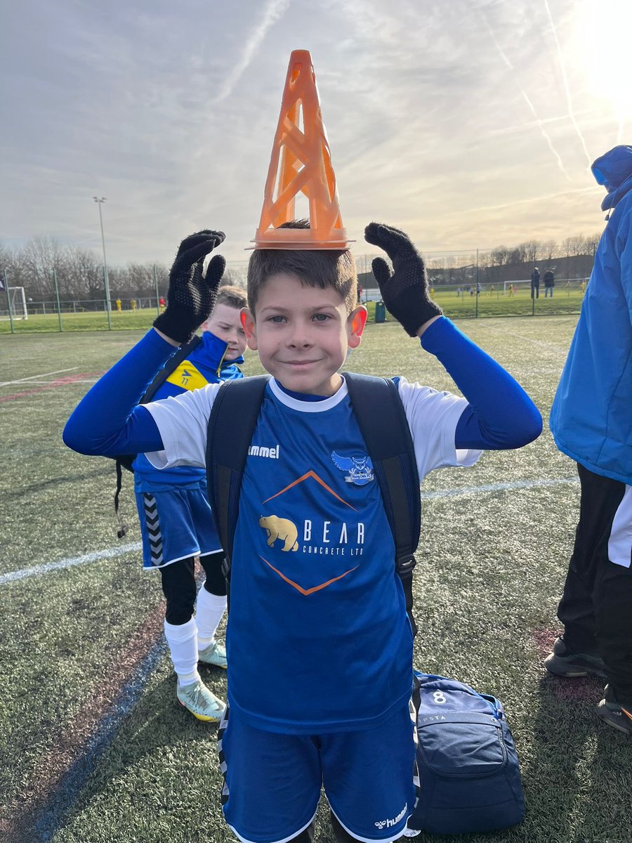 Second week running, player of the match Zac. Great start to the second part of the season. Trusted cones to the rescue 😂🦉🔵🟡