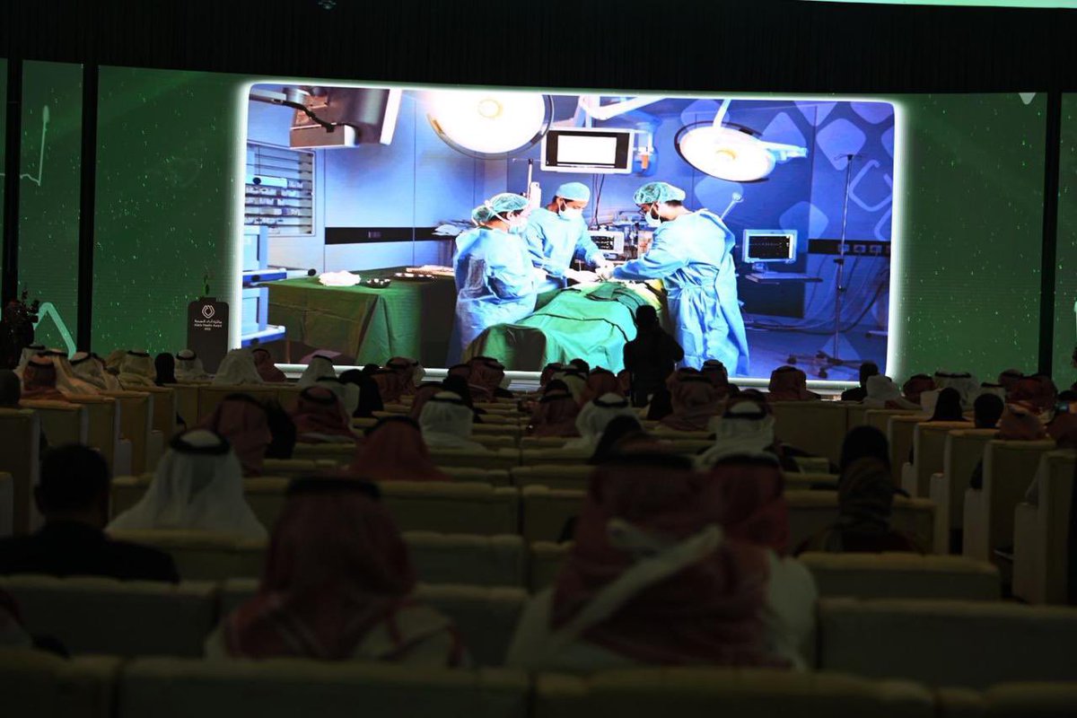 Saheelksa's tweet photo. برعاية #وزير_الصحة وحضور المدير التنفيذي للشؤون الصحية بالحرس الوطني ورئيس جامعة #كاساو والرئيس التنفيذي للهيئة العامة للغذاء والدواء.. 

جانب من الحفل الكبير لـ #جائزة_أداء_الصحة في نسختها الخامسة.
تصوير : @amal22112013

#صهيلنا #الصحة https://t.co/oK61Pztd8U