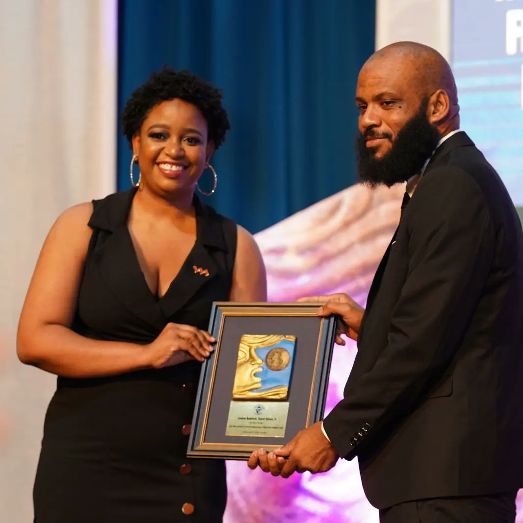 myvmgroup's tweet photo. Congratulations to Leevan Rainford from @streetdriventv and Kimone Francis of @JamaicaGleaner on copping the Carl Wint Award for Human Interest Feature Stories in Print &amp; Electronic at the PAJ Awards last evening. The VM Group is a proud sponsor of this prestigious award! https://t.co/pKBx0cHrtS