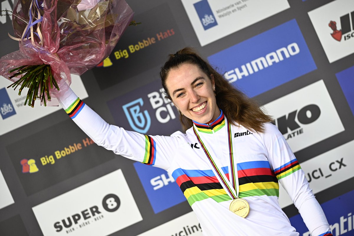 Best birthday present ever 🙊🌈 U23 Cyclocross World Champion 🌈🥰🥺🥳