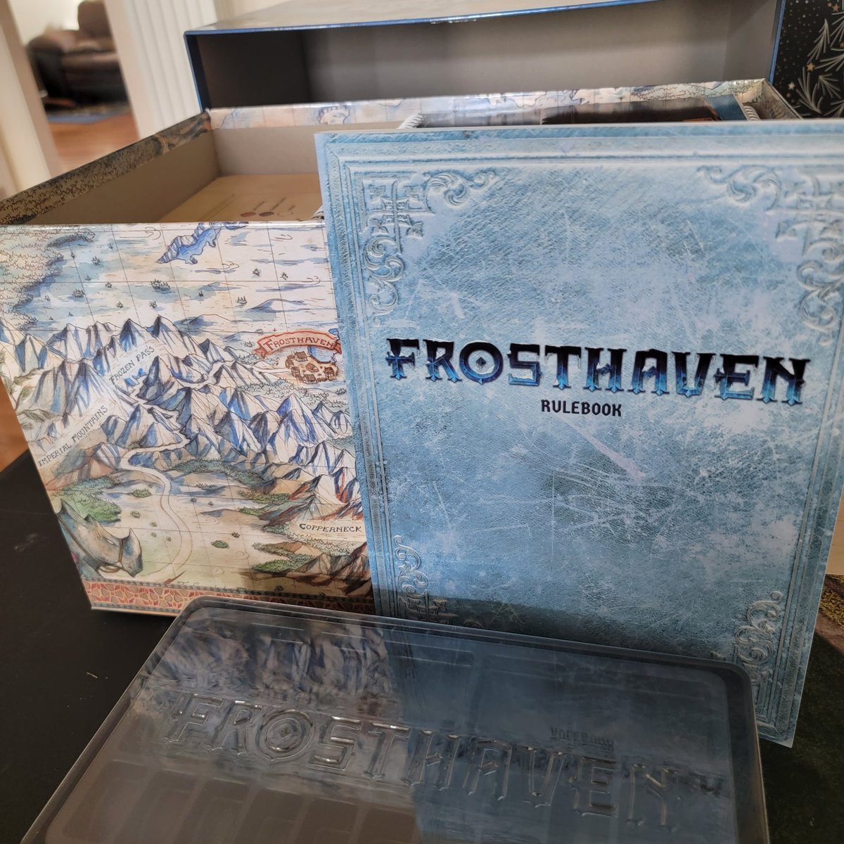 dat1daywalker's tweet image. Just a chill Sunday punching out these pieces. What are you nerds doing this Sunday? #NerdStuff #TTRPGs #frosthaven