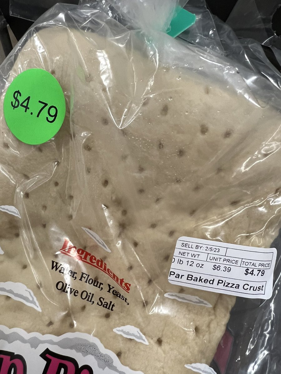 powd3rs's tweet image. I was going to by the best “pizza” bread ever from #whenpigsfly at @Hannaford but of course it’s too dollar on the last 4 hours of shelf life