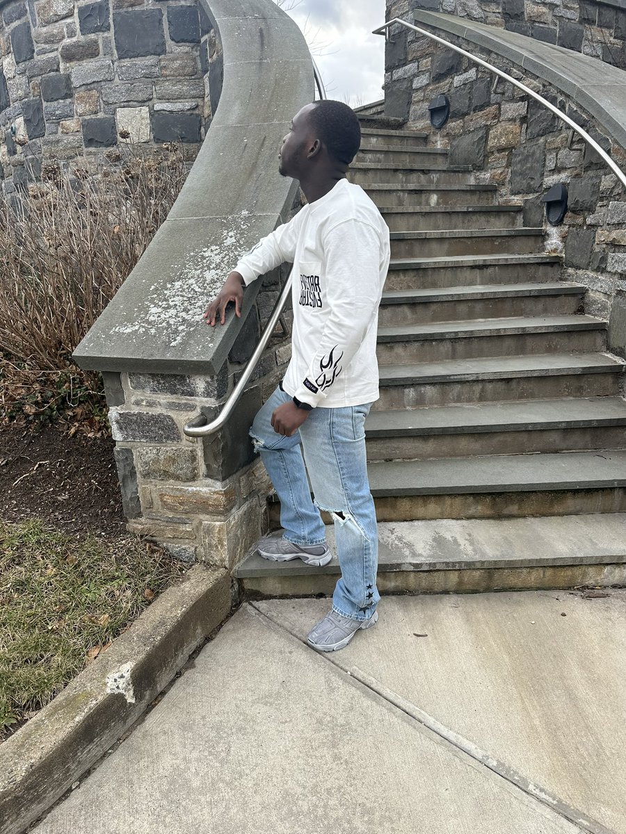 prader5x's tweet photo. FVESTAR® HOODIES &amp; DENIM BOOTLEG JEANS 
Available JANUARY 31@ 5PM EST / 2PM PST
PRODUCTS SHOULD SHIP WITHIN 1-14 BUSINESS DAYS
AFTER PURCHASING

Comment for the chance to win a discount code! @Fvestar1 https://t.co/dBiYn3fDnU