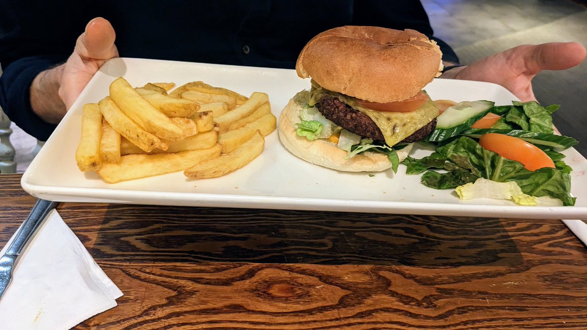 @GardenGourmetUK Burger for @popeyeuk1 @CookhouseAndPub @WhitbreadPLC ...He loved the burger...Pathetic amount of chips though @WhitbreadPLC and the salad was past its best...Needs improvement 🙄#Itseasy2bvegan #Veganfoodshare