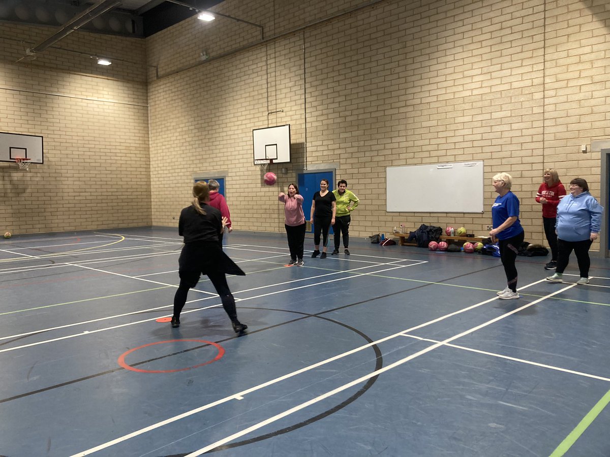 NetballWarriors's tweet photo. Thursday session- focusing on pivoting with the ball 🏐 Full story ➡️ click on the link 🔗 https://t.co/VwbBxabu7u #walkingnetball https://t.co/ANbTrYYx02