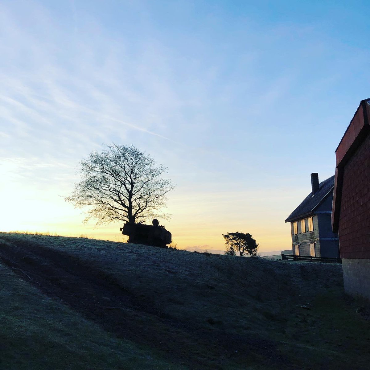 owenmorgs's tweet photo. Chilly #CMT training weekend in the #FIBUA Village. #FireSideChat #Paramedic #SENTA #RAMC #Ambiwlans https://t.co/VMi2PWsVIm