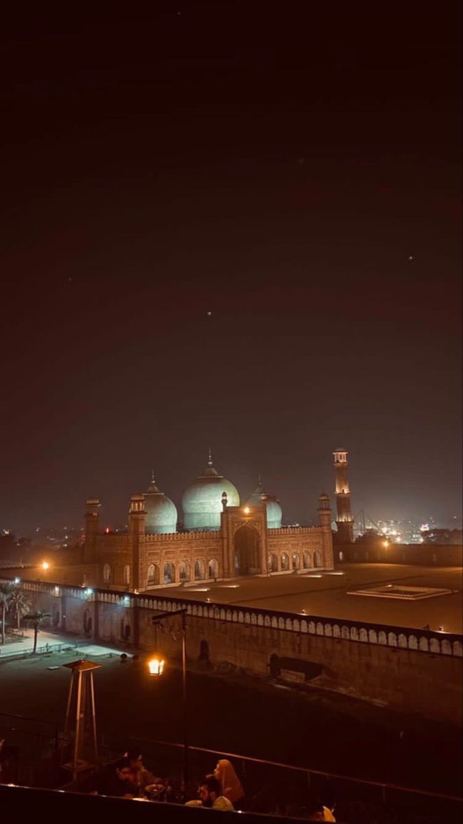 a_dabdott's tweet photo. LAHORE
#KeepLahoreClean
#LahoreSaafTuPakistanSaaf
#Lahore
#YeHaHamaraLahore https://t.co/PZRDNeVtlU