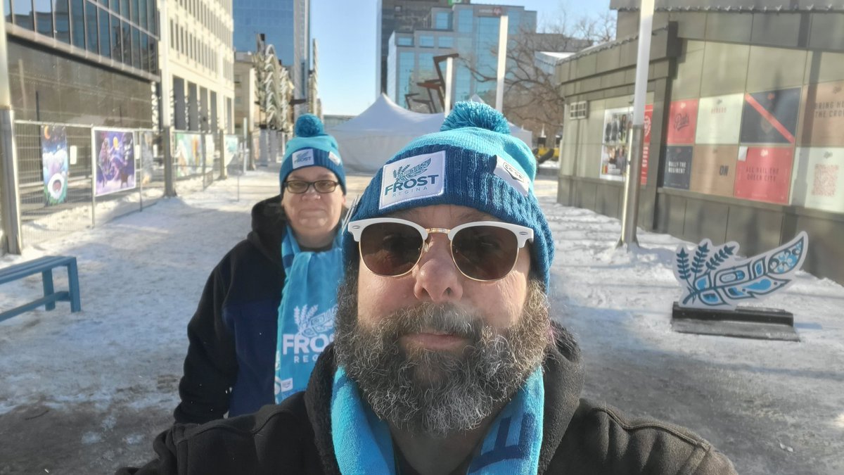rickyg14's tweet photo. With @GreenMommag at @FROST_ReginaSk @ReginaDowntown #FrostRegina #getfrosted https://t.co/TAQrUBPCkX