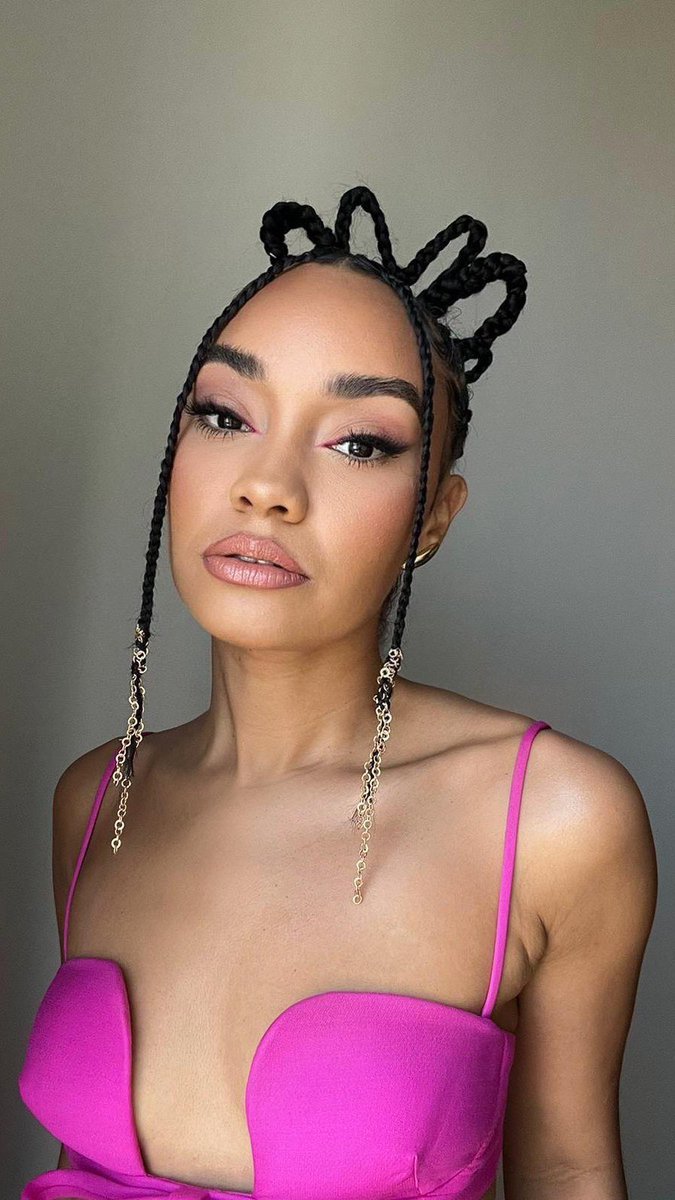 wasabisworld's tweet photo. SHE IS SO GORGEOUS 🤧🤧 https://t.co/ttBCYFOe4Y