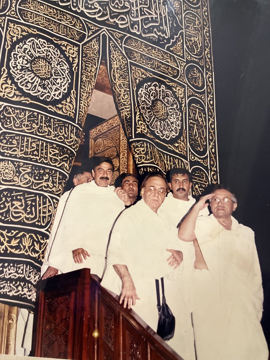INFANTRY28's tweet photo. Had the privilege and unique honour of going inside Khana Kaba twice with General Musharraf. https://t.co/jthDpeDwdO
