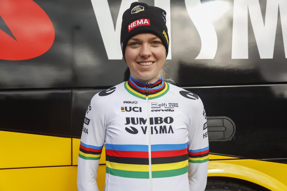 Hey Fem, show us that 🌈 jersey! #Hoogerheide2023