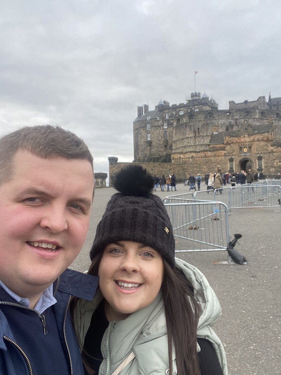 arrongair's tweet photo. Great weekend in Edinburgh with jasmine 😊 https://t.co/VwWDCSoDMW