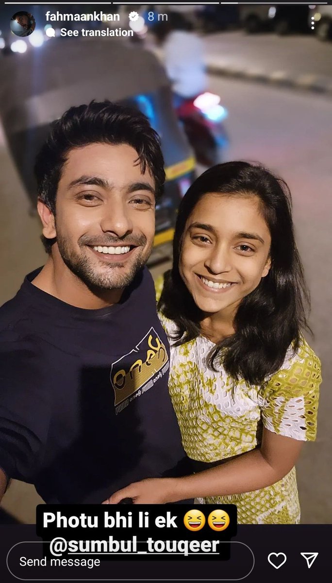 vrinshacaps's tweet photo. There is something different about this fanboy 🤣🤣🤣🤣 

#SumbulTouqeerKhan #FahmaanKhan #SuMaan https://t.co/7ZySn7zcbo