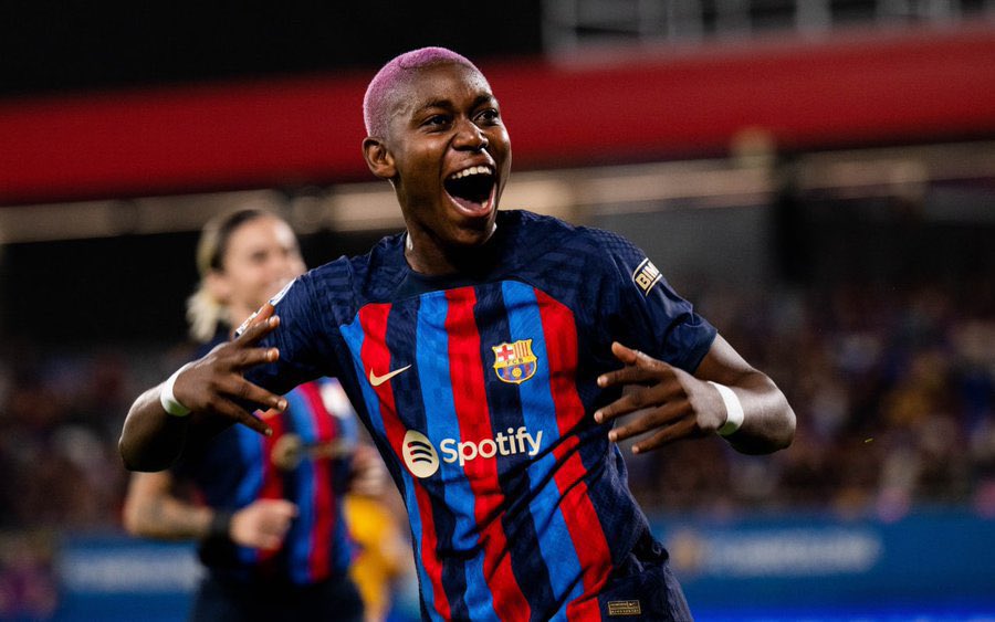 idolo_deportivo's tweet photo. ✈️ OSHOALA ESTÁ EN SU PRIME
Datos 2022/2023:
📆 25 partidos
⚽️ 22 goles
5 asistencias
📌 Oshoala ya lleva 17 goles y empata como máxima goleadora con Alba Redondo.
#Futm #FutbolFemenino https://t.co/djPPE6SKiO