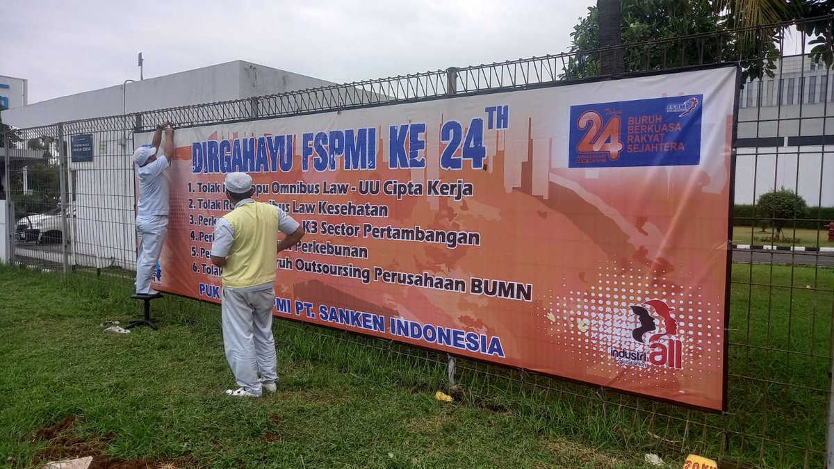 FSPMI_SANKEN's tweet photo. Selamat Ulang Tahun Federasi Serikat Pekerja Metal Indonesia yang ke 24.
Mudah mudahan terus menjadi Motor Pergerakan dan Perubahan di Republik Indonesia https://t.co/esO2AQryU4