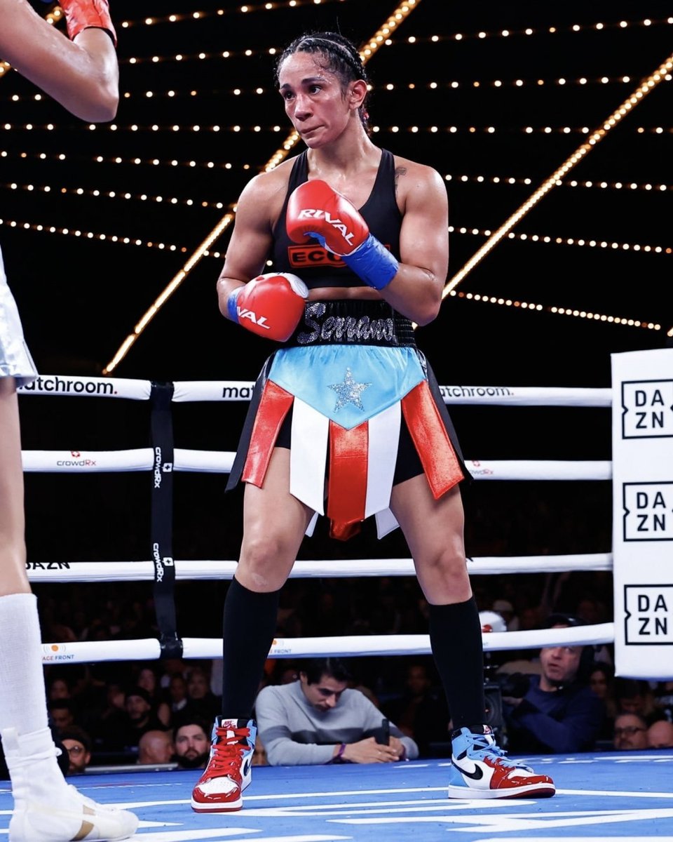 nicekicks's tweet photo. Amanda Serrano won a WAR against Erika Cruz wearing the “Fearless” Air Jordan 1 🔥🇵🇷 @Serranosisters https://t.co/Bac3p2oCZz