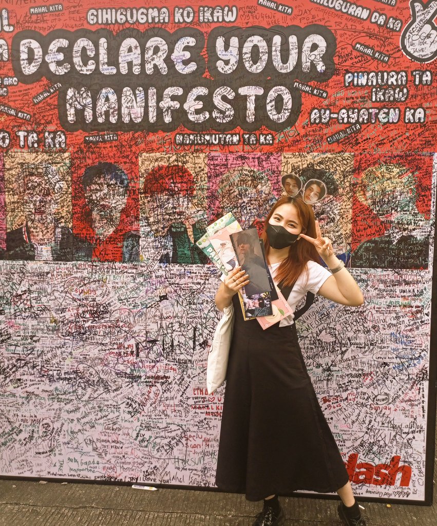 eliypen's tweet photo. 230205 | Team Labas 💙 #MANIFESTO_IN_MANILA_DAY3

- will unpinned this the next time they will held another tour kasi team con na ko 🥹 🤞🤞 https://t.co/SHU4Mb81lS