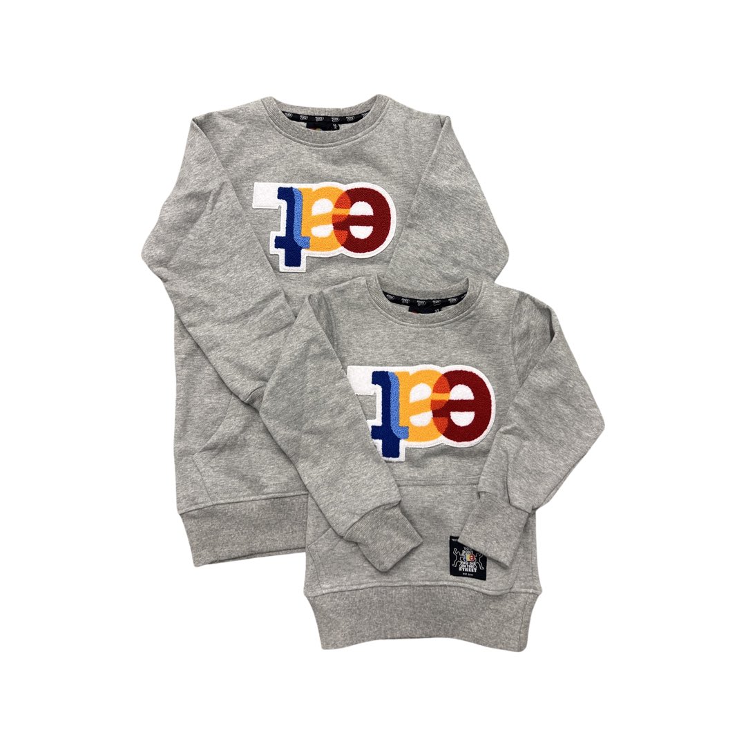 EATTHEBRAND's tweet photo. New CLASSIC items in adult sizes and kid sizes https://t.co/KhW5H1IkYU #ClassicsAREBACK https://t.co/wEhLLDsNml
