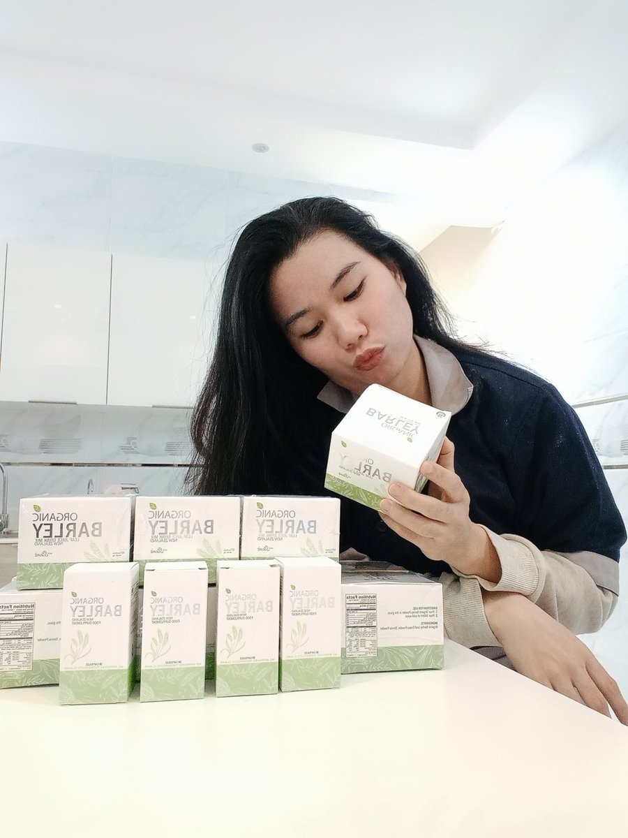 JcBarley's tweet photo. “I fell in love with JC Organic Barley Juices  

Live Healthy. Choose Good Life.
Shop at https://t.co/e5WLsgusEw

#JCOrganicBarley #Barley #Superfood

Disclaimer:
JC Organic Barley is not a medicine. It is a natural whole food therefore has no approved therapeutic claim. https://t.co/7lj8qtbIFC