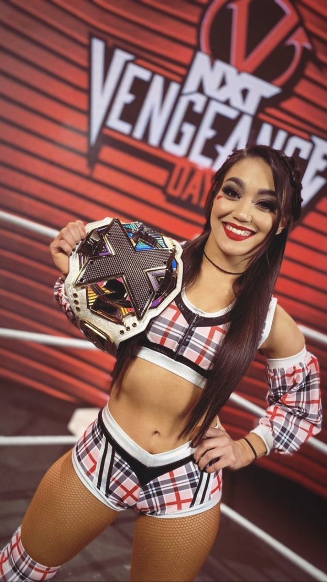 ddoubledanger's tweet photo. Roxanne Perez still the Queen of NXT 👑🙇🏽‍♂️ https://t.co/pMNL0nk8G2