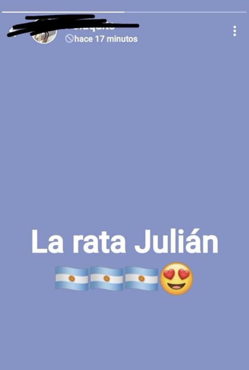 Mi hermana haciendose la fan de julian