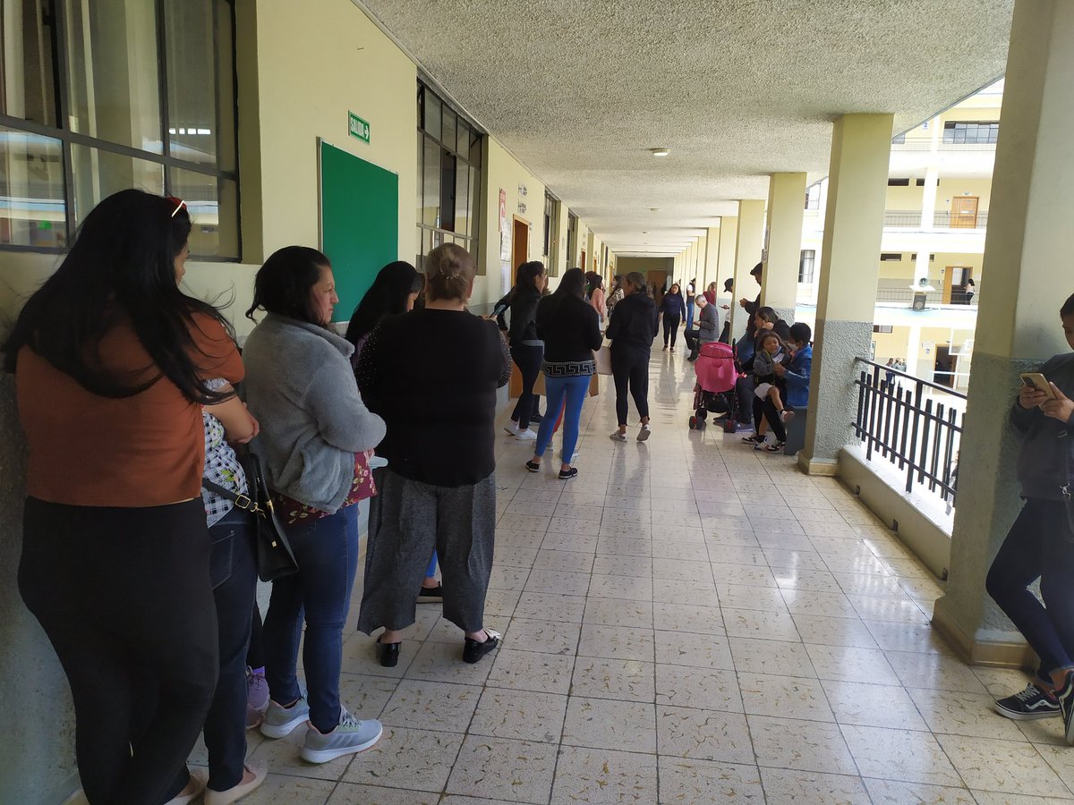 Cómplice FM on Twitter "Ecuador Cuenca Gran cantidad de ciudadanos