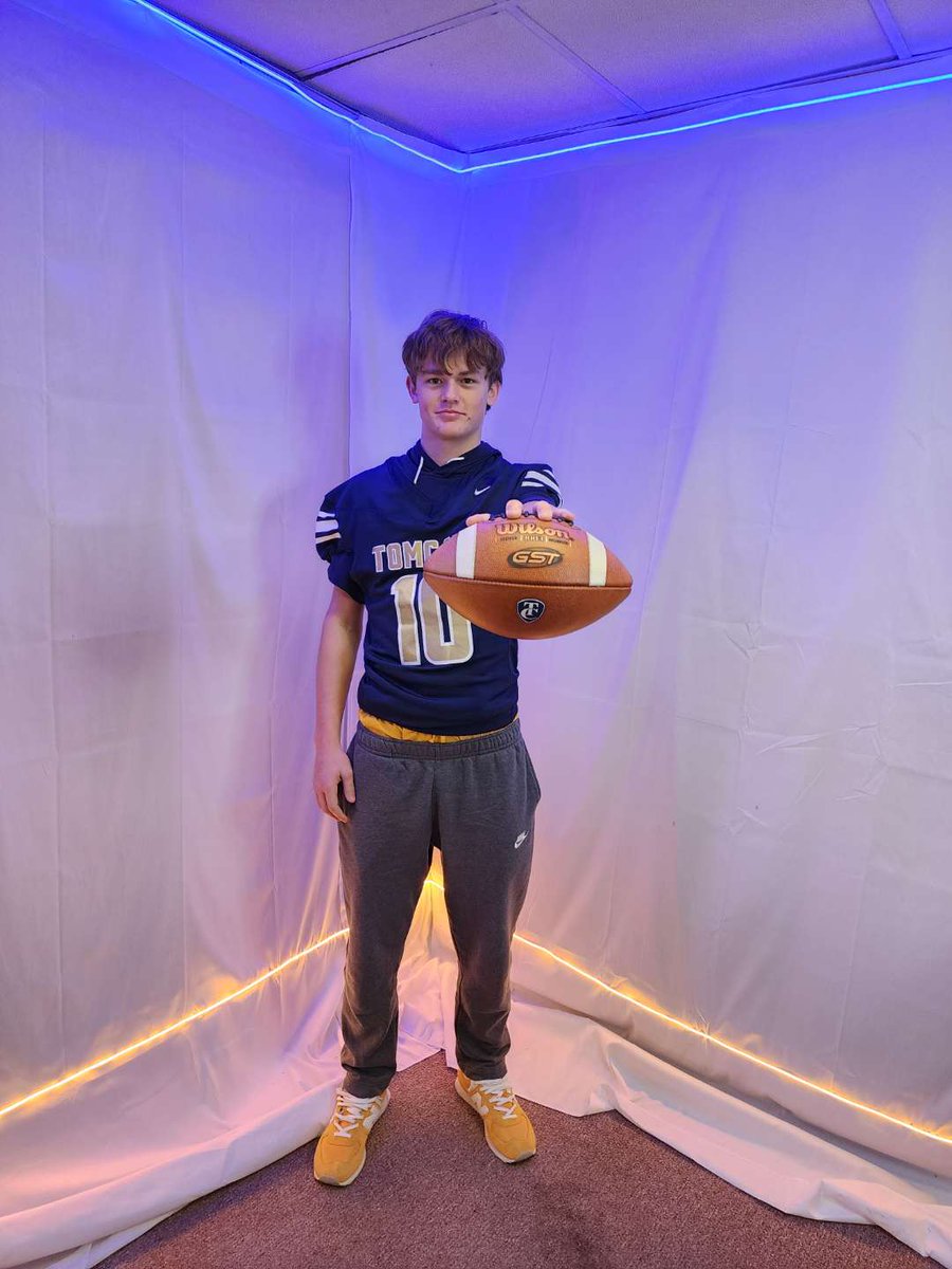 thank you for an amazing visit and the offer to continue my academic and athletic career @Thiel_Football <a href="/CoachDanMyers/">Dan Myers</a> <a href="/DJKoulianos_/">DJK</a>
