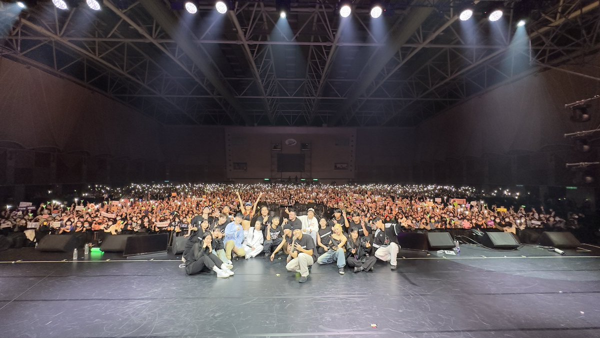 AOMGOFFICIAL's tweet photo. [FOLLOW THE MOVEMENT]
WORLD TOUR 2023

https://t.co/Pkg3eMMd4D

Last stop for Asia was sold out as well!
Now we going for Europe!

🌏ASIA
Feb 5(SUN) TAIPEI

#사이먼도미닉 #SimonDominic
#로꼬 #Loco
#GRAY #그레이
#이하이 #LeeHi
#유겸 #YUGYEOM
#우원재 #Woo 
#FTMWORLDTOUR2023 
#AOMG https://t.co/OrzfyqQtlQ