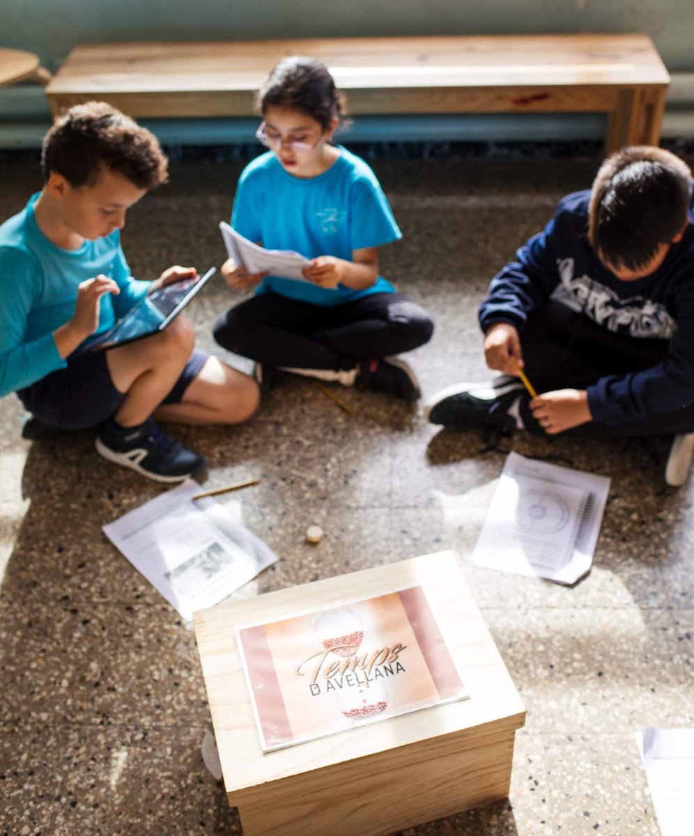 EduSupervision's tweet photo. Top story: @escuela21org: 'Imágenes del making off de la grabación que hicimos en el Colegio Marià Fortuny de Reus sobre la propuesta de las Cajas de Aprendizaje. ' https://t.co/KX2dbZsjR7, see more https://t.co/qiQ7mzHD4S