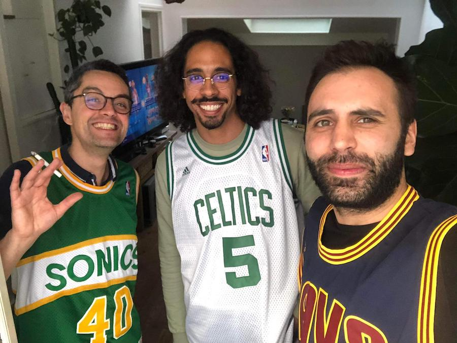 ✈️ Ils sont Français et vont décoller pour Los Angeles, afin de réaliser le rêve d'une vie : assister au record de LeBron James, directement sur place !

C'est la folle histoire de Maxime, Noë, Yanis et Bruno, racontée par <a href="/SHauraix_NBA/">Samuel Hauraix 🏀</a>.

— À lire :
➡️ urlz.fr/kGzj ⬅️