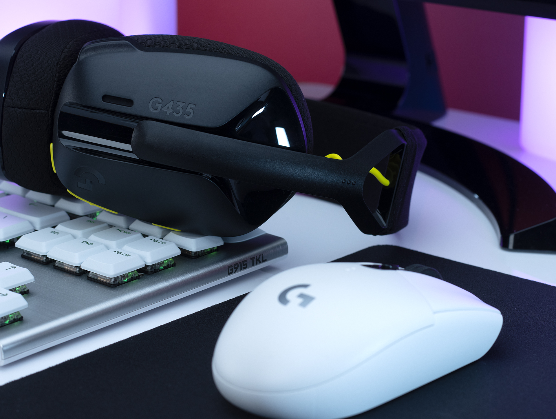  Logitech G305 LIGHTSPEED Wireless Gaming Mouse & G435