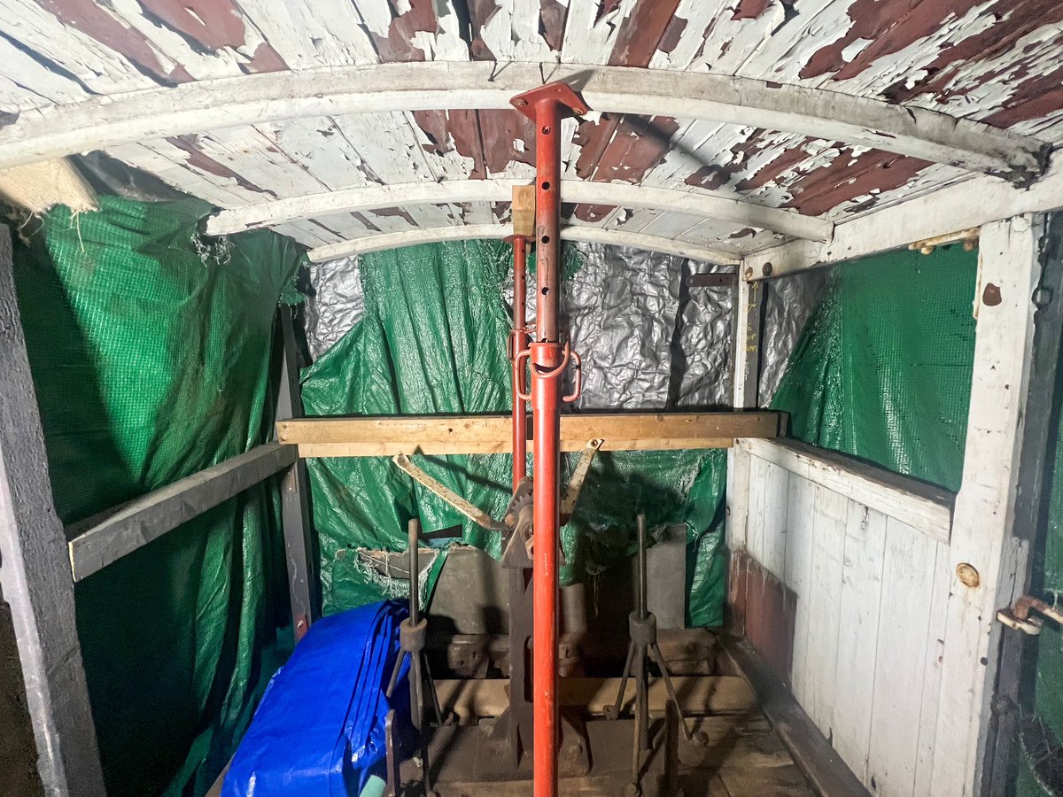 LiamEBarnes's tweet photo. Onto the next project! βOYSTERβ Ballast Brake Van 993708 built in 1950. The final Oyster built for BR.
Very much looking forward to getting such a unique and useful vehicle for ballast trains restored. Shall post updates as work progressesβ¦
#brakevan #heritage #restoration https://t.co/2SJnglDmTA