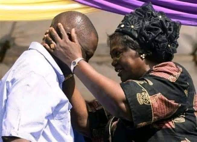 WaMachinecut's tweet image. Saa hii MAMA TAIFA amegeukwa!

@OleItumbi no Propaganda Za Ujinga!