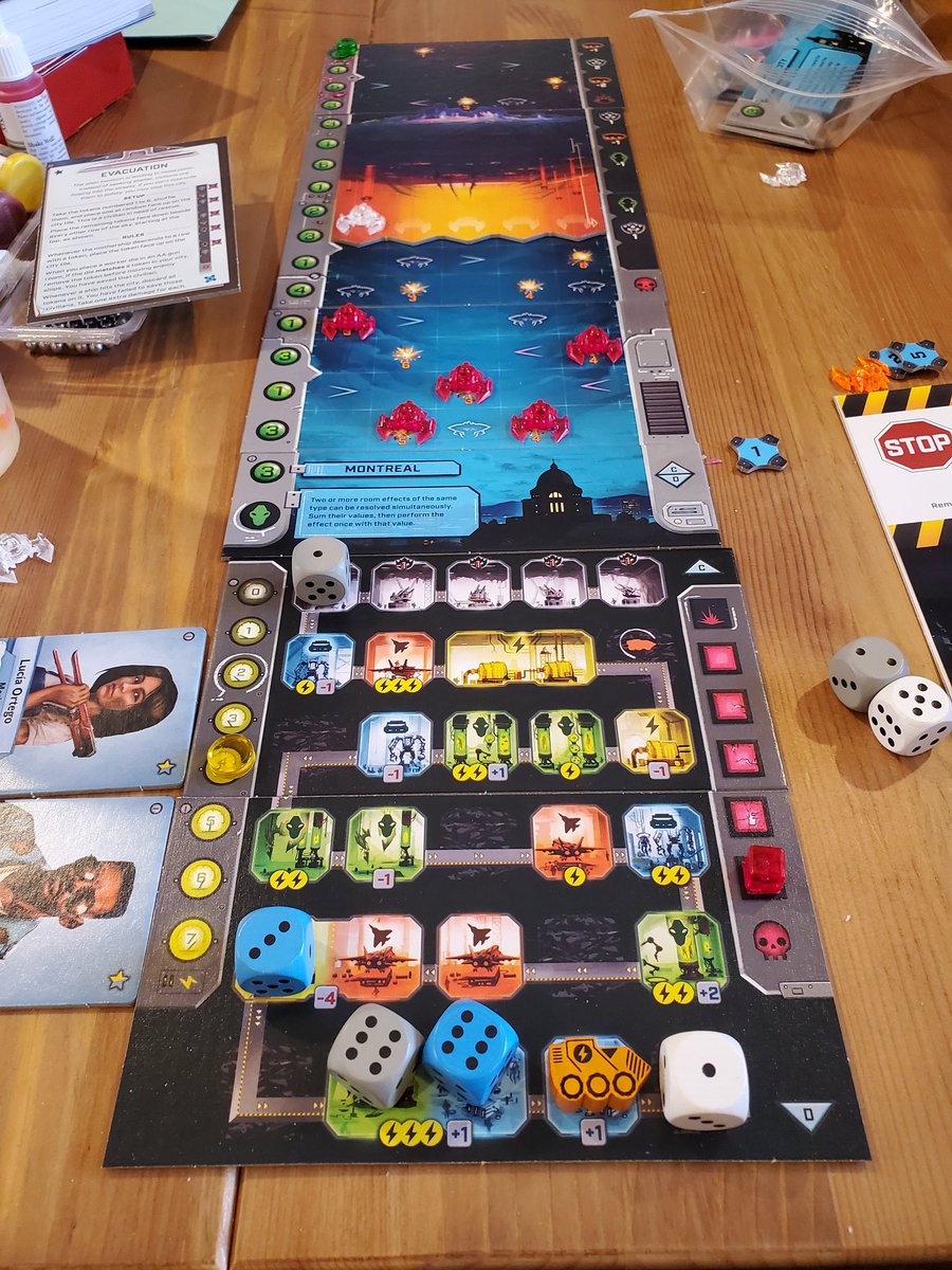 kriegtastic's tweet photo. Under Falling Skies is, unsurprisingly, Really Good! managed to win the first two battles in the campaign by the Thinnest margins

perfect length for a solo game, very tightly balanced, fun, tense, I like the it 👍 https://t.co/7dR2VL57Al