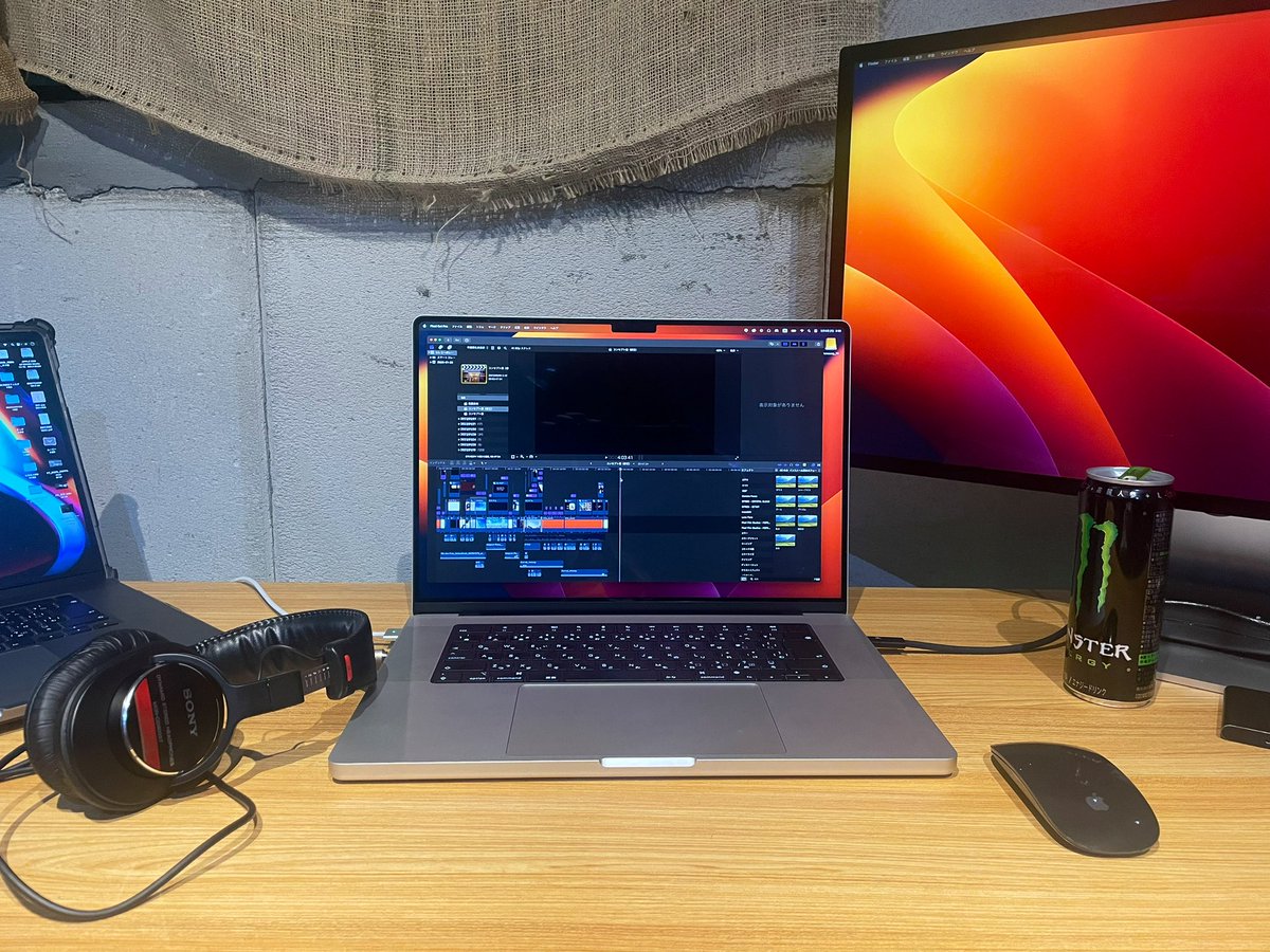 amu_engine's tweet image. オプション盛り盛りのMacBookPRO16インチのM2MAX！
爆速過ぎやって！編集超楽しいって！
おかげで納期地獄なんとかなりそうhehe
#Apple #MacBookPro16
#M2MAX