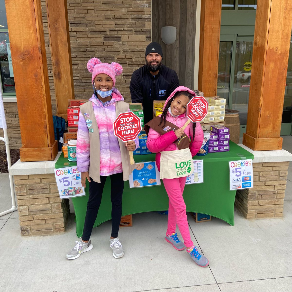 #GirlDay day out…
#GirlScouts Cookies 🍪 for sale!
#girlscoutcookieseason