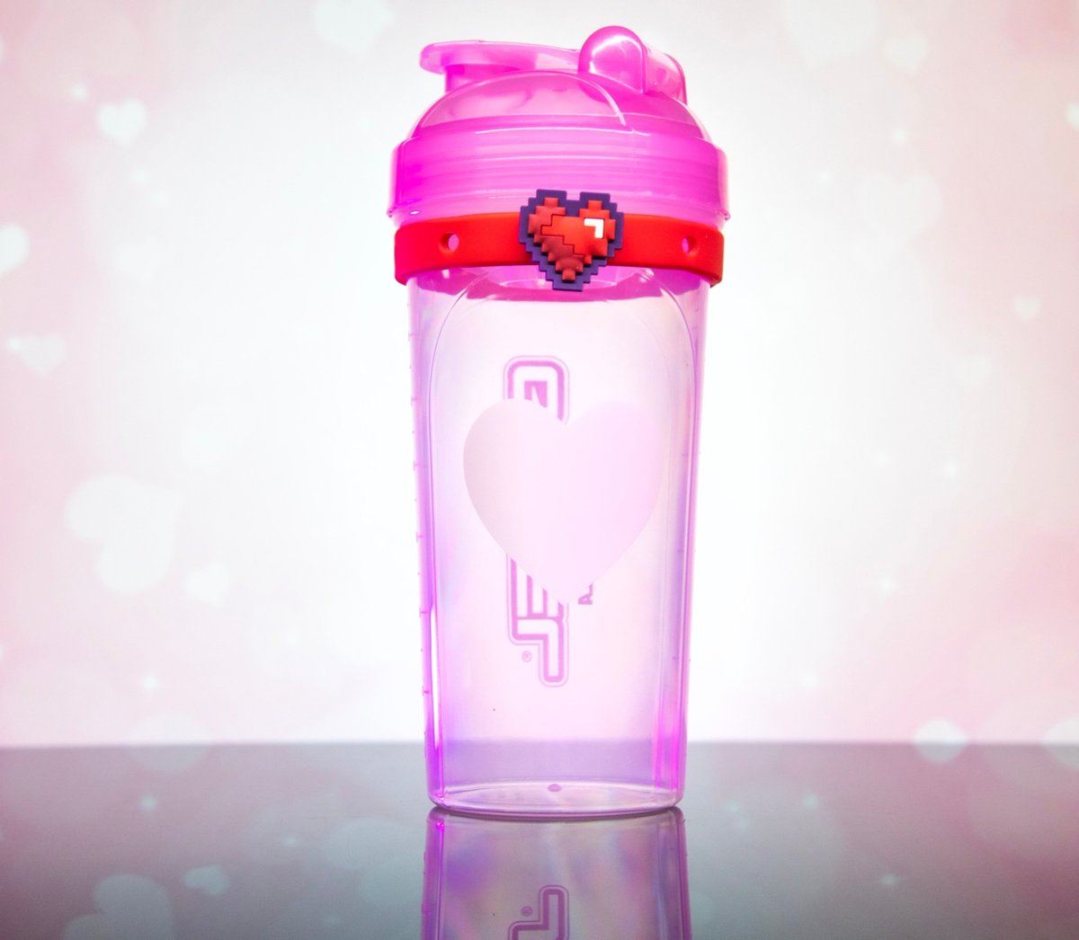 GFuelEnergy's tweet photo. 💕 𝗟𝗜𝗞𝗘 + 𝗥𝗧 to win a #GFUEL "CANDY HEART" STARTER KIT!!! Picking 2 winners tomorrow!

💘 These Shakers now come FREE with all orders over $75 btw!

🛒 𝗚𝗘𝗧 𝗬𝗢𝗨𝗥𝗦: https://t.co/Rf8gCtG2FI https://t.co/3gpwD8Erg9