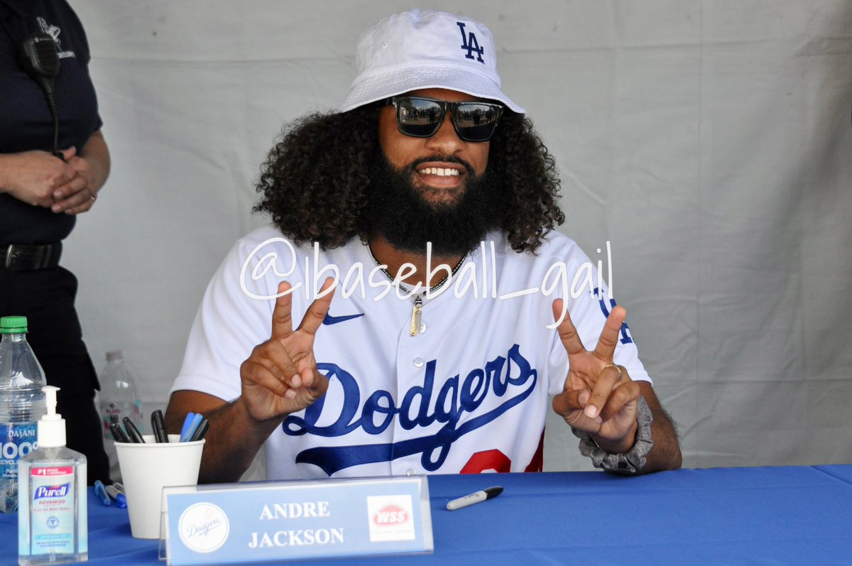1baseball_gail's tweet photo. Some #Dodgers prospects you’re likely to see in Los Angeles this year! #DodgersFF
@DodgersTailgate @dodgers2080 https://t.co/nx7d9vhO6P