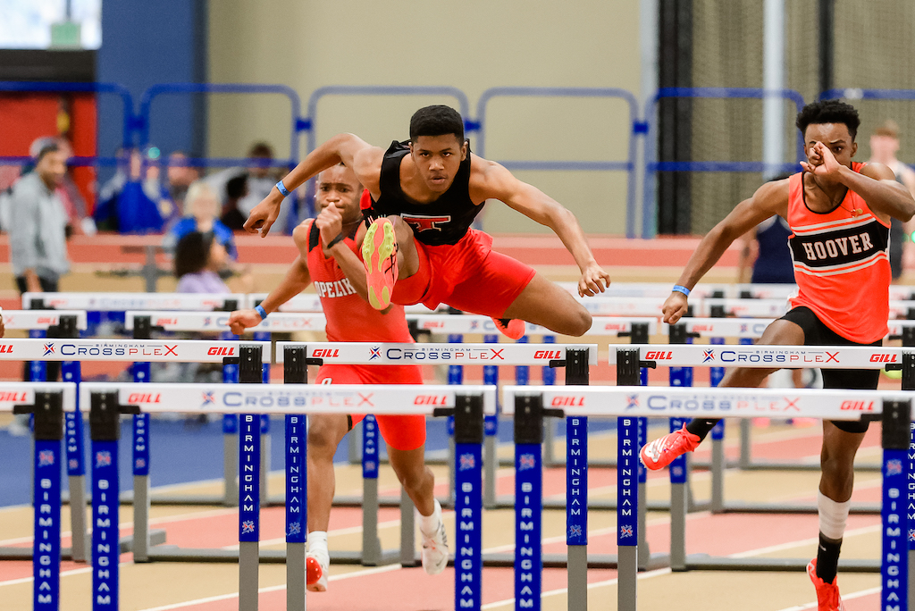 AlecEtheredgeSC's tweet photo. Chelsea's Cady McPhail won three individual champions and was part of four titles at this year's 7A State Meet, while Thompson had three individual athletes win titles. Oak Mountain and Spain Park both saw success as well. 

Story/Photos: https://t.co/WXSdQRmPEJ https://t.co/KsfrcycxMl
