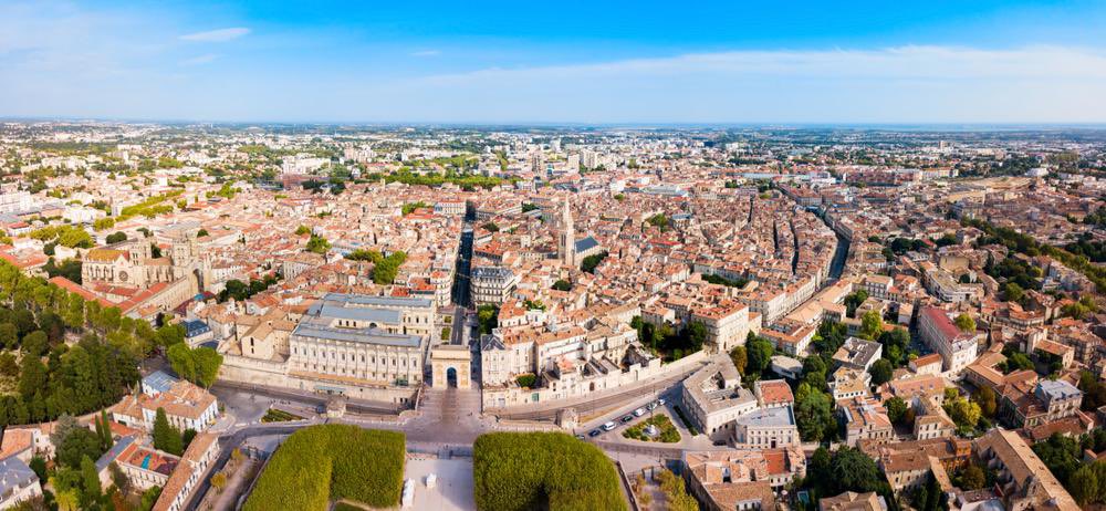 GossipRoomOff's tweet photo. 🚨 Montpellier mettra en place la gratuité de ses transports en commun pour ses 491 000 habitants dès le 21 décembre 2023. La ville deviendra donc "le plus grand réseau de transports gratuit d’Europe." 🚊🇫🇷 (via Le Parisien) https://t.co/ijJV82wqAL