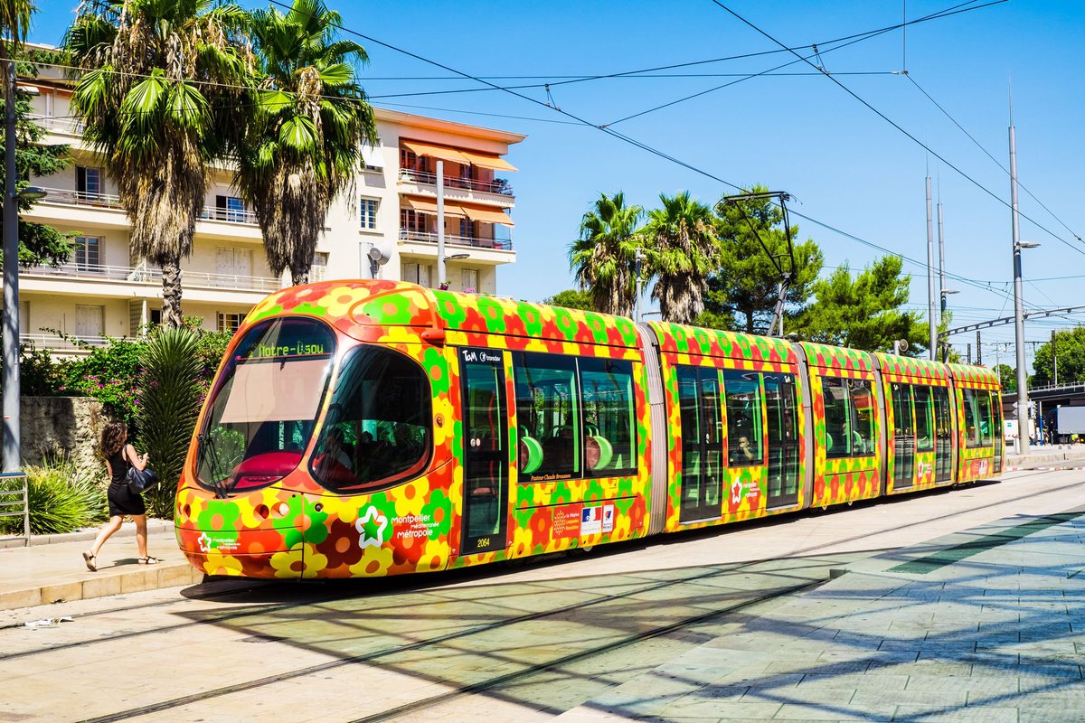 GossipRoomOff's tweet photo. 🚨 Montpellier mettra en place la gratuité de ses transports en commun pour ses 491 000 habitants dès le 21 décembre 2023. La ville deviendra donc "le plus grand réseau de transports gratuit d’Europe." 🚊🇫🇷 (via Le Parisien) https://t.co/ijJV82wqAL