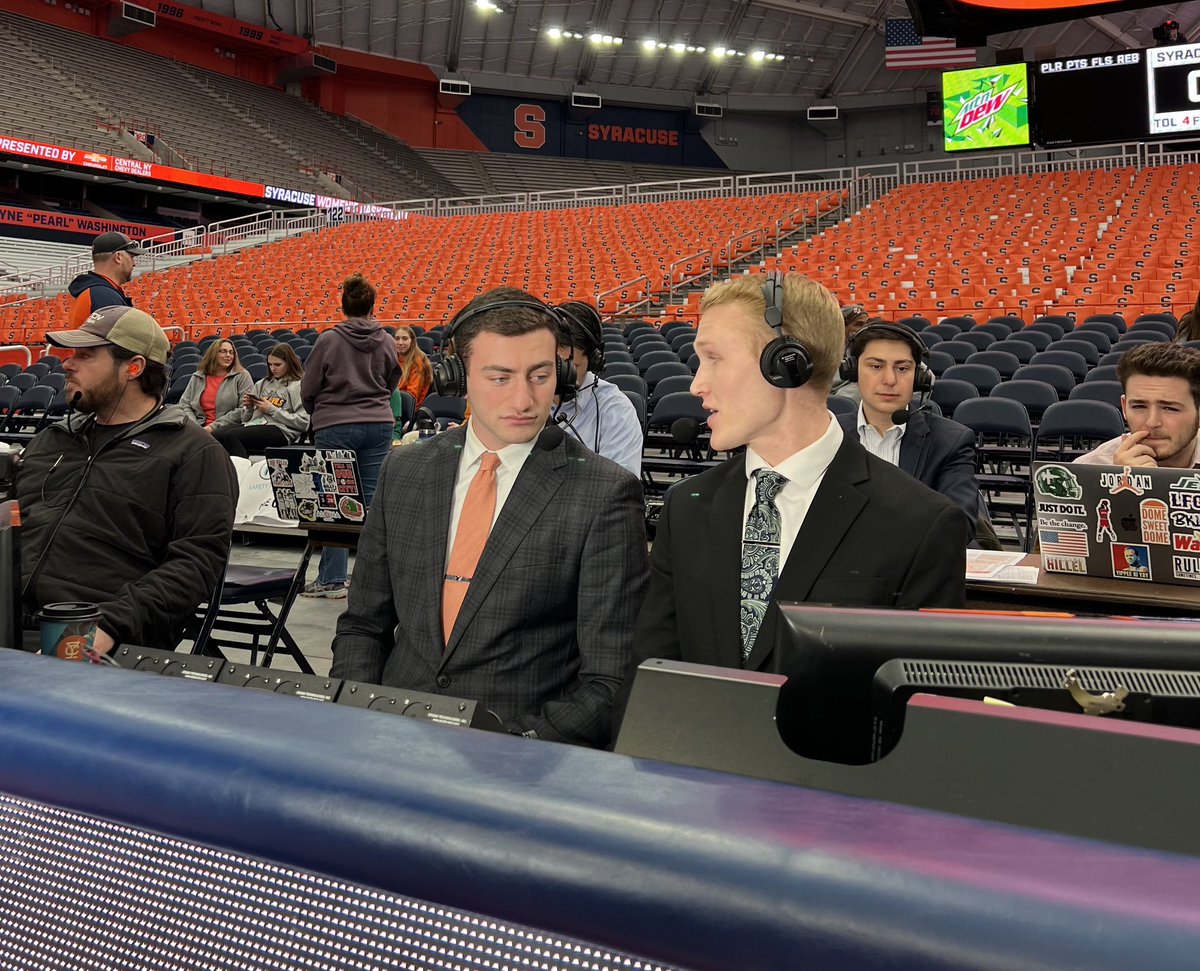 Graduate Students @karlwinter23 & @MichaelSGross calling the action today on @ACCNetworkExtra 

Students ➡️ Opportunities 

@CuseWBB takes on @bc_wbb in the Dome at 2pm!

#CBB #SYRvsBC