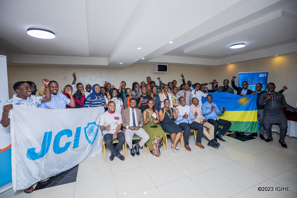 Fásọ̀ràntì 'Fash' Dámilọ́lá tweet media