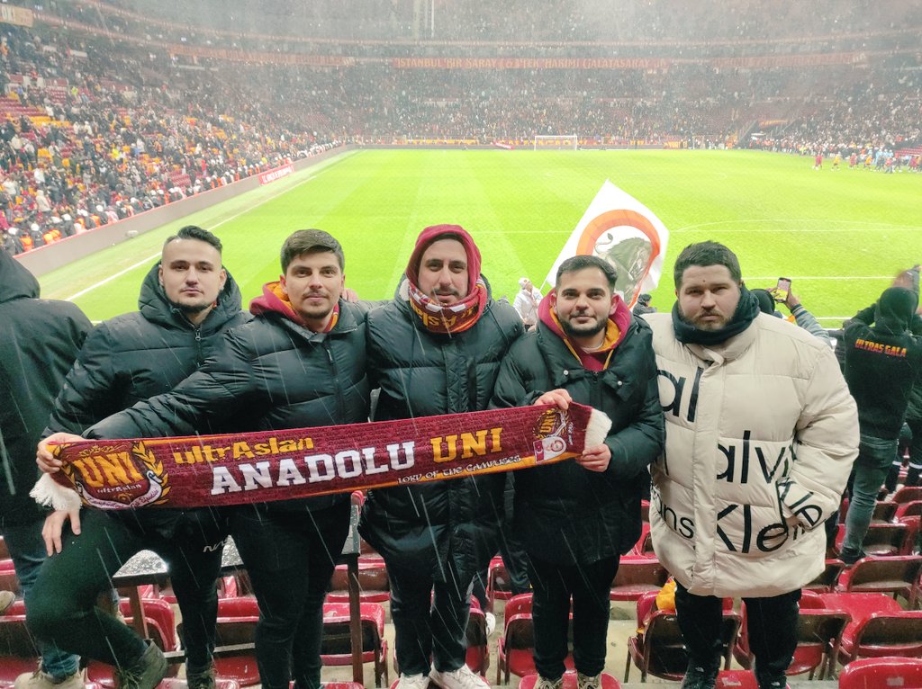 05.02.2023|
Galatasaray- Trabzonspor

KARLAR DÜŞER ÇIĞ OLURUZ ÇOŞARIZ!

Galatasaray'ımızı Trabzonspor karşısında yalnız bırakmadık.

#ultrAslanUNI #uAUNIAnadolu