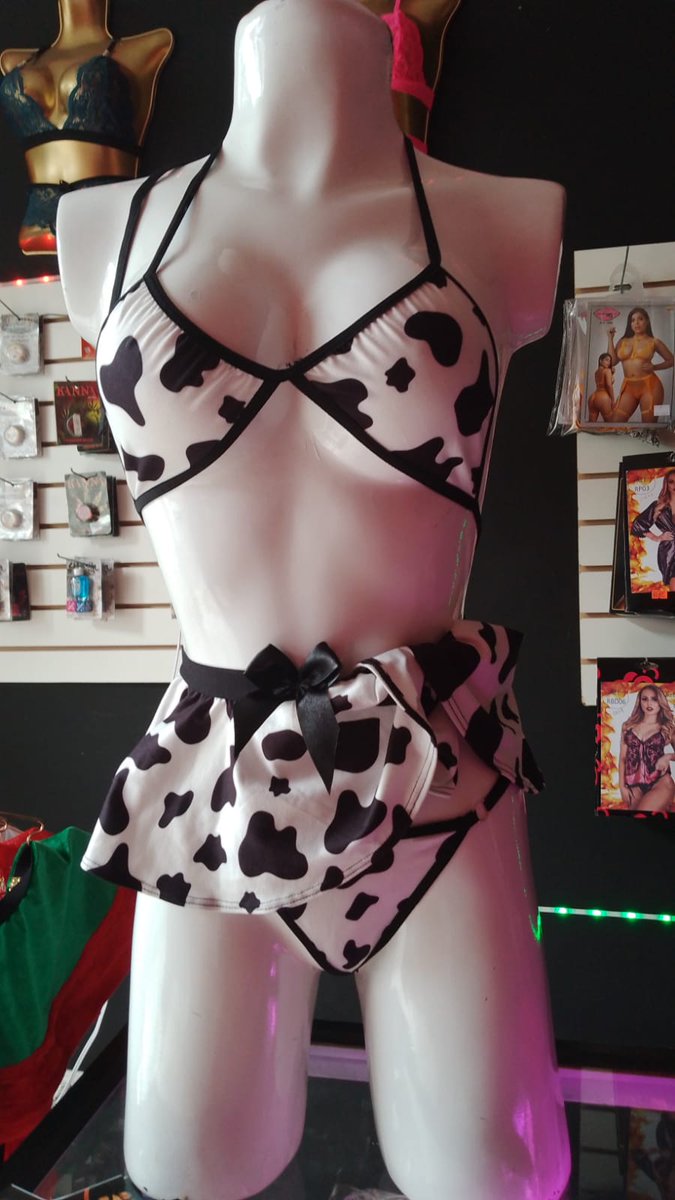 ClimaxSexbuga's tweet photo. Hermoso disfraz de #cowgirlstyle.
#SpamDeLenceria #spamdeculos #FelizDomingo 
Visítanos, estamos ubicados en #buga en la carrera 14#10-16, envíos discretos wpp 313 6851690, no te niegues al placer de disfrutar todas tus sensaciones.
#amor #romantico #novios #lenceria #lingerie https://t.co/o5EgenFQjq