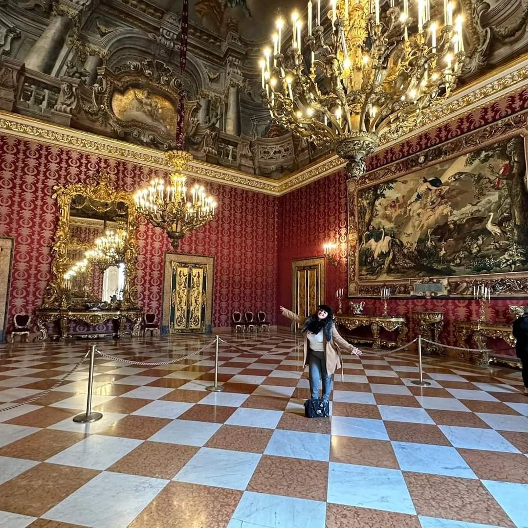 PalazzoRealeNap's tweet photo. In questa fredda domenica di #febbraio, in ben 5266 avete riscaldato l'atmosfera del @PalazzoRealeNap!🥶🥰
Vi ringraziamo e vi diamo appuntamento alla prossima #domenicalmuseo del 5 marzo con una selezione dei vostri scatti di questa giornata! 😊
#palazzorealenapoli #museitaliani https://t.co/oDB2KM0zqZ