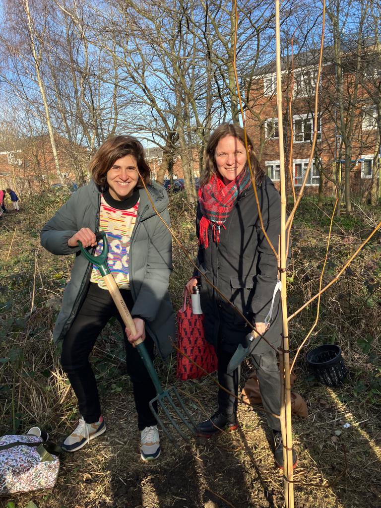 sarahsackman's tweet photo. Brilliant day meeting voters in Golders followed by tree planting and roasted marshmallows in East Finchley, @N2Barnwood with @anne_clarke to celebrate Tu Bishvat - the birthday of the trees 🌳. What a gem of an open space! https://t.co/vwhpuz8AG0