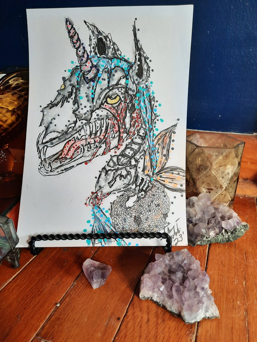 SugarBritchesS2's tweet photo. Some new creepy cute art 🖤
https://t.co/ZTYWvSKSc3 🖤 #creepyartist #pastelgoth #horrorcollector #horrorfanatic #darkartists #darkart #art #pastelgothart #whimsicalart #ghosthunting #whimsicallycreepy #darkart #horrorfan #zombie #zombieart #zombieartist #zombiehead https://t.co/UpgcoYJwfO