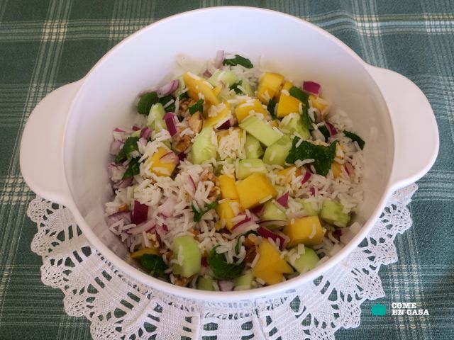 La ensalada de arroz de hoy: fácil, rica y completa.
comeencasa.net/.../ensalada-d…