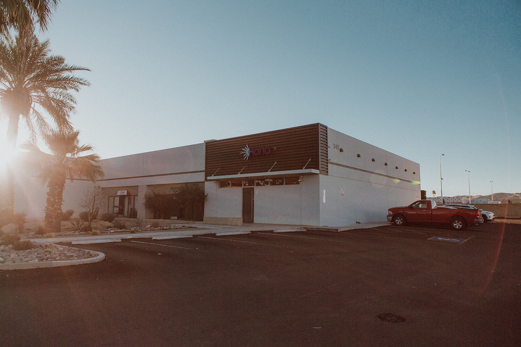 It's a big week at Hana getting ready for the BIG GAME. Today marks the start of Hana fun ~ Check out our website for full detail!

l8r.it/0wdX